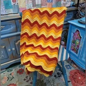 66"x80" Vintage Ripple Chevron Afghan Handmade Knit Blanket. Retro Decor